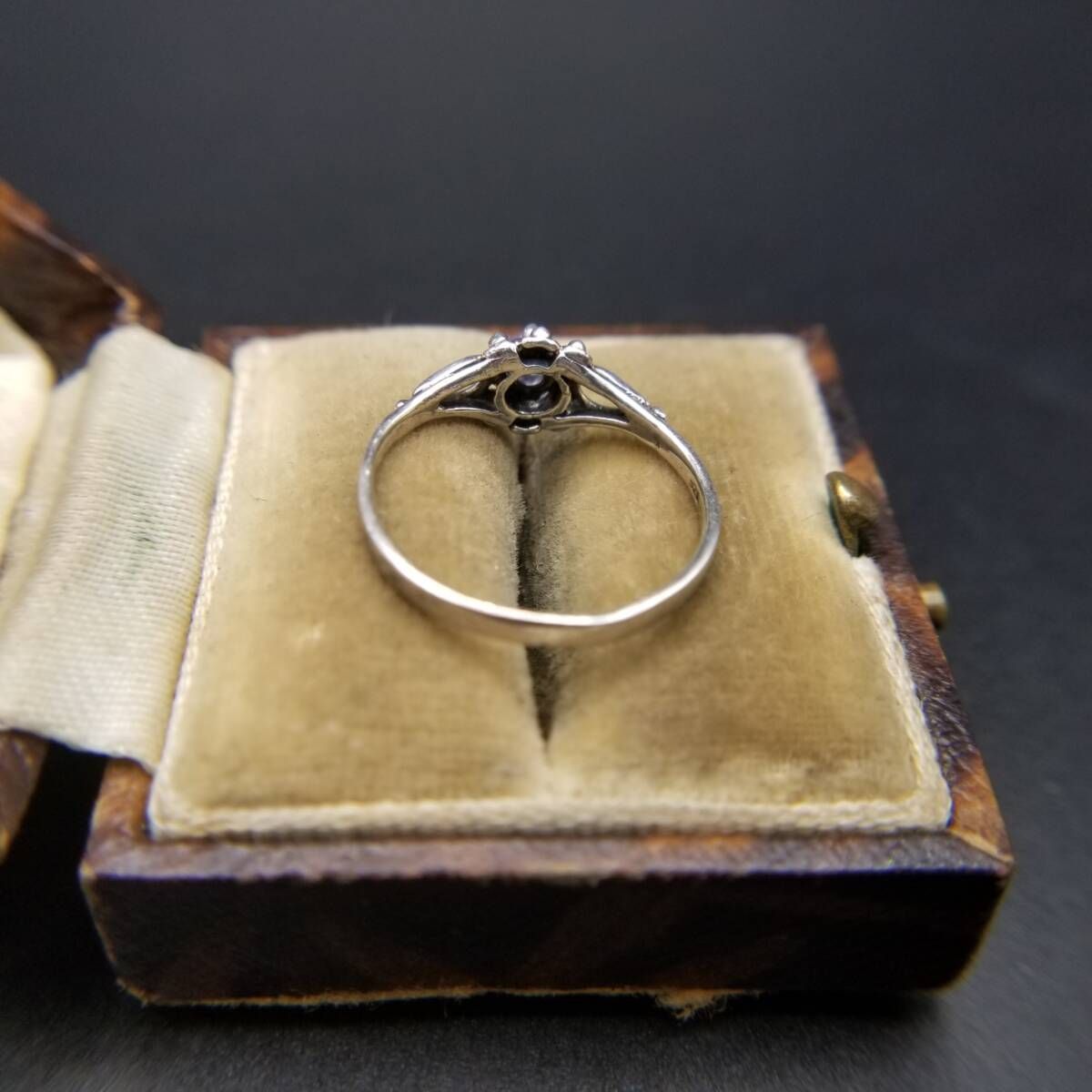 クリアストーン ラウンド 上品 925 シルバー ヴィンテージ リング 銀