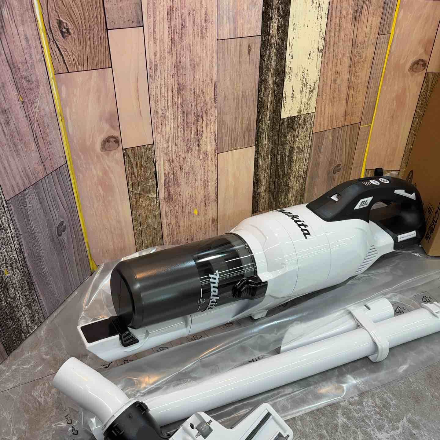 生活家電 ☆マキタ(makita) コードレスクリーナー CL286FDZW【八潮店】