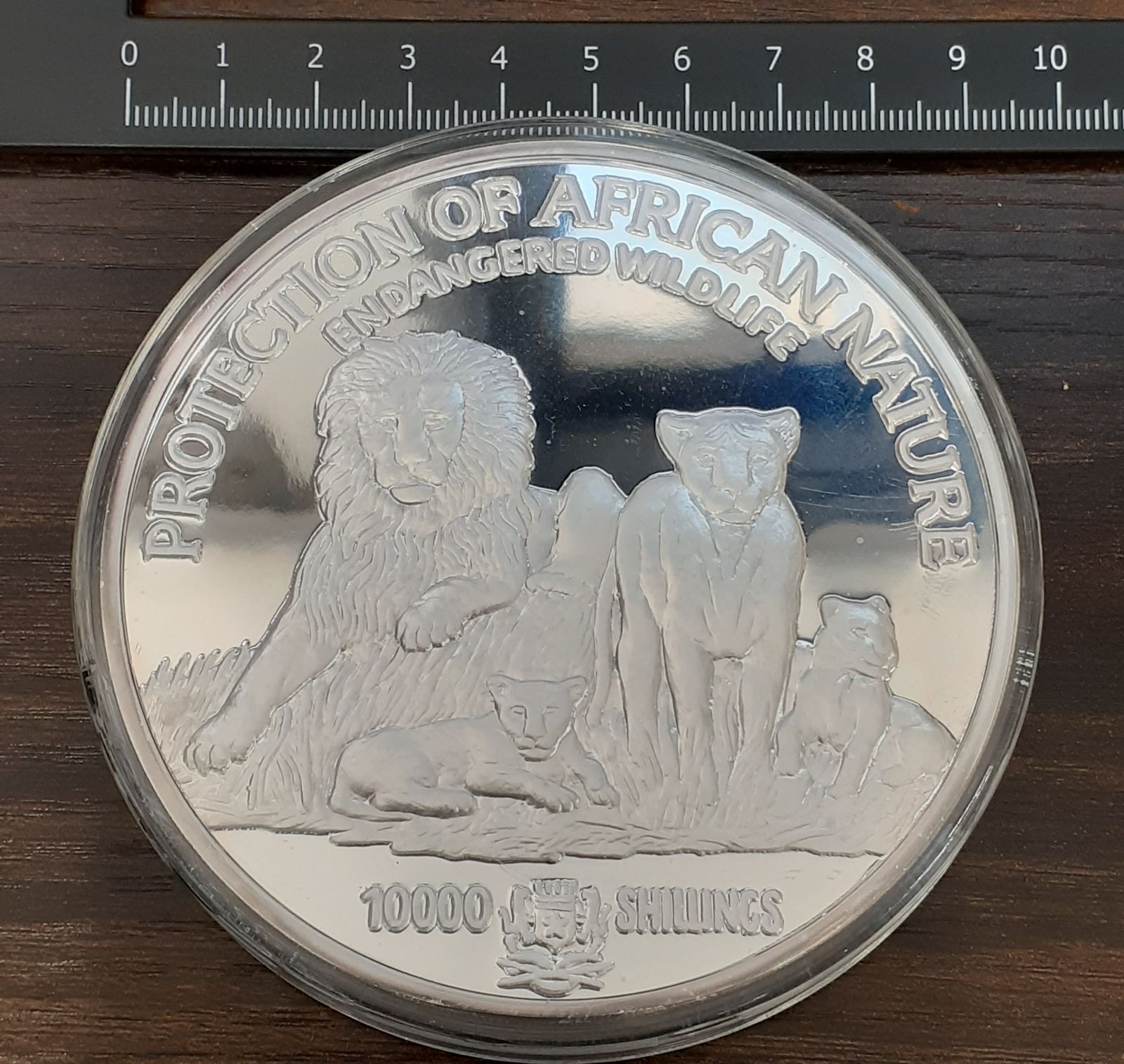 希少！【1103N17】ソマリア10000シリング記念銀貨 - メルカリ
