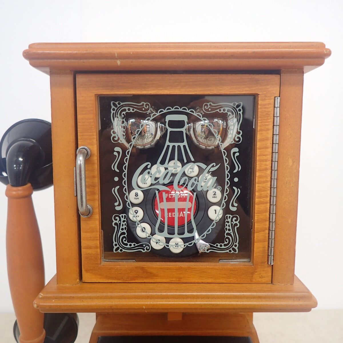 【希少】コカ・コーラ 公式 木製 レトロ調 壁掛け電話※実際につかえます。 希少】コカ・コーラ 公式 木製 レトロ調 壁掛け電話※実際につかえます。