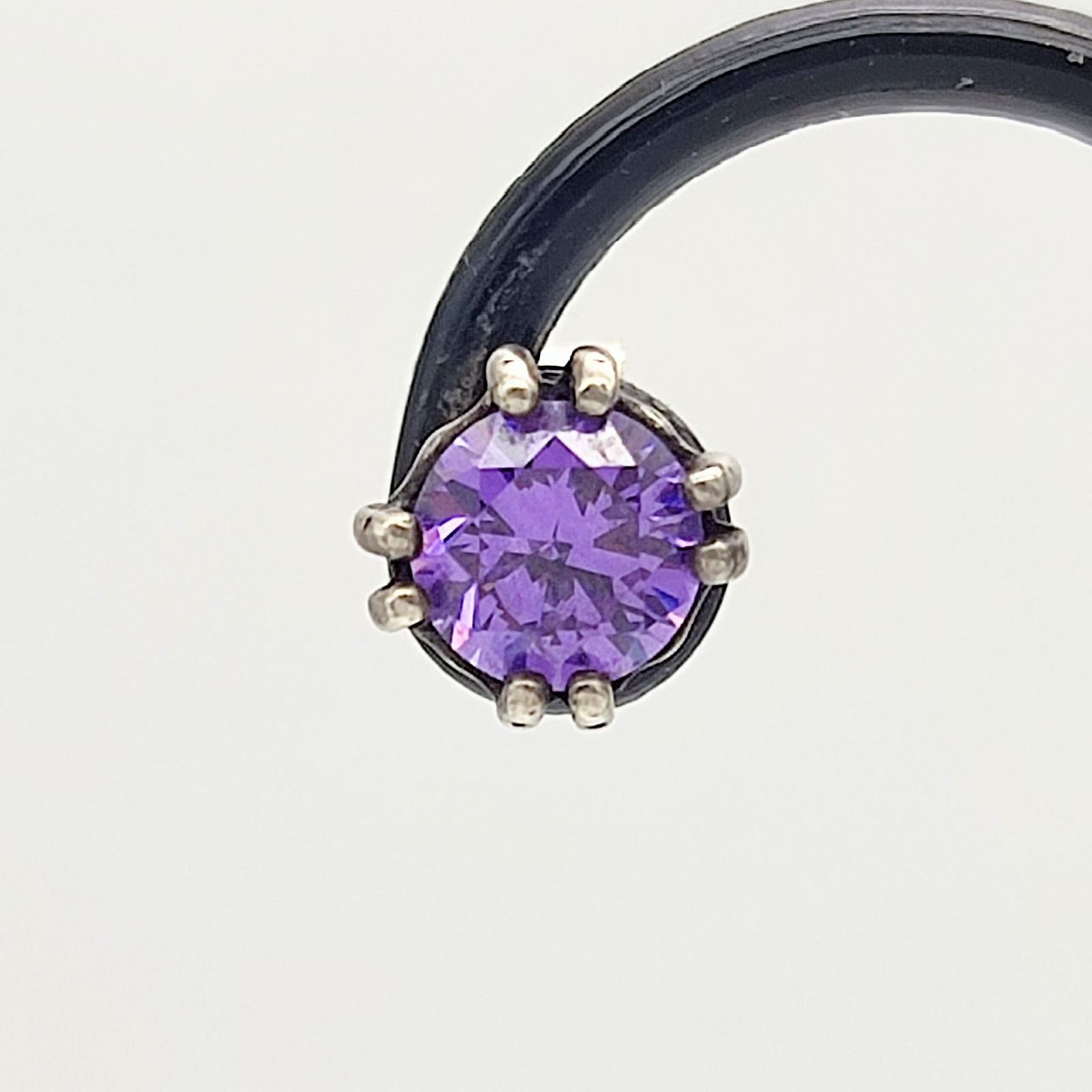 K18 ピアス 総重量:0.7g パープル石