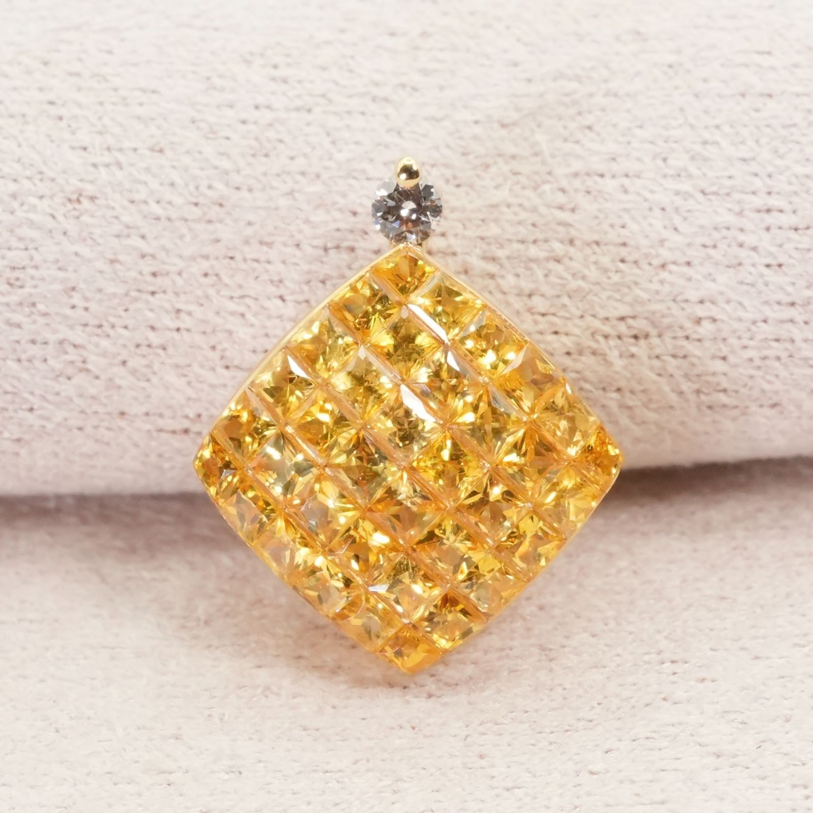 K 18 イエローサファイア プリンセスカット トップ GSTV 25-2273 S