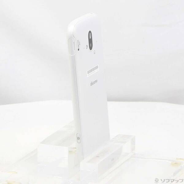 中古品〕 らくらくスマートフォン 64GB ホワイト F-52B docomo SIM