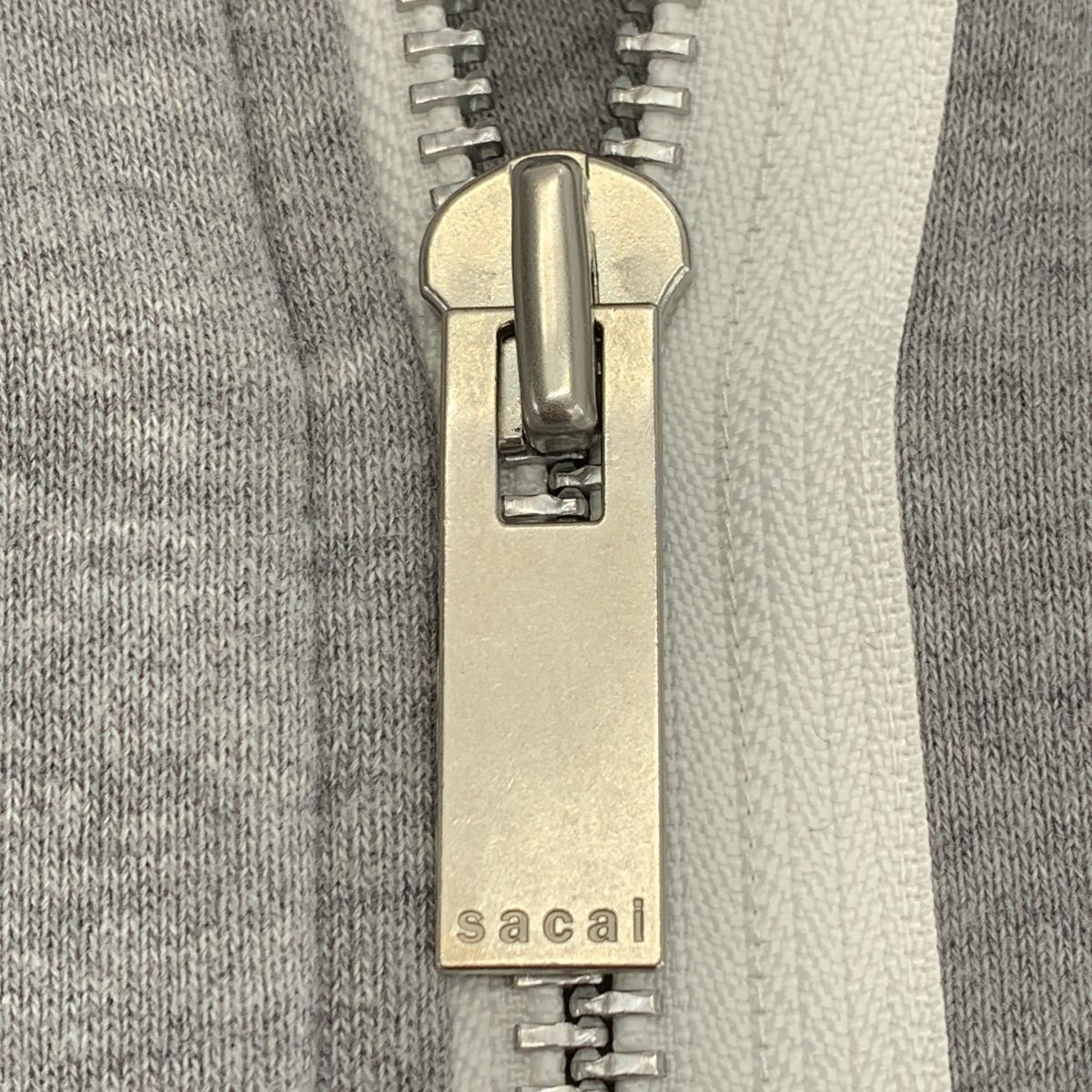 sacai - 2020SS コレクション サカイ sacai 20-05041 Sweat Jersey Hoodie ダブルジップパーカー 1/グレー スウェット 羽織り【2400014363067】 sacai / サカイ | 2020SS | Sweat Jersey Hoodie / ダブル ロゴジップ