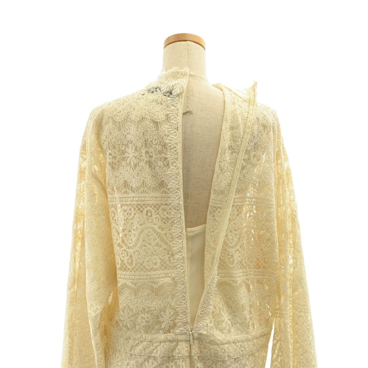 GUCCI グッチ レース ワンピース 中古・古着通販】GUCCI (グッチ) フラワーレースワンピース 長袖