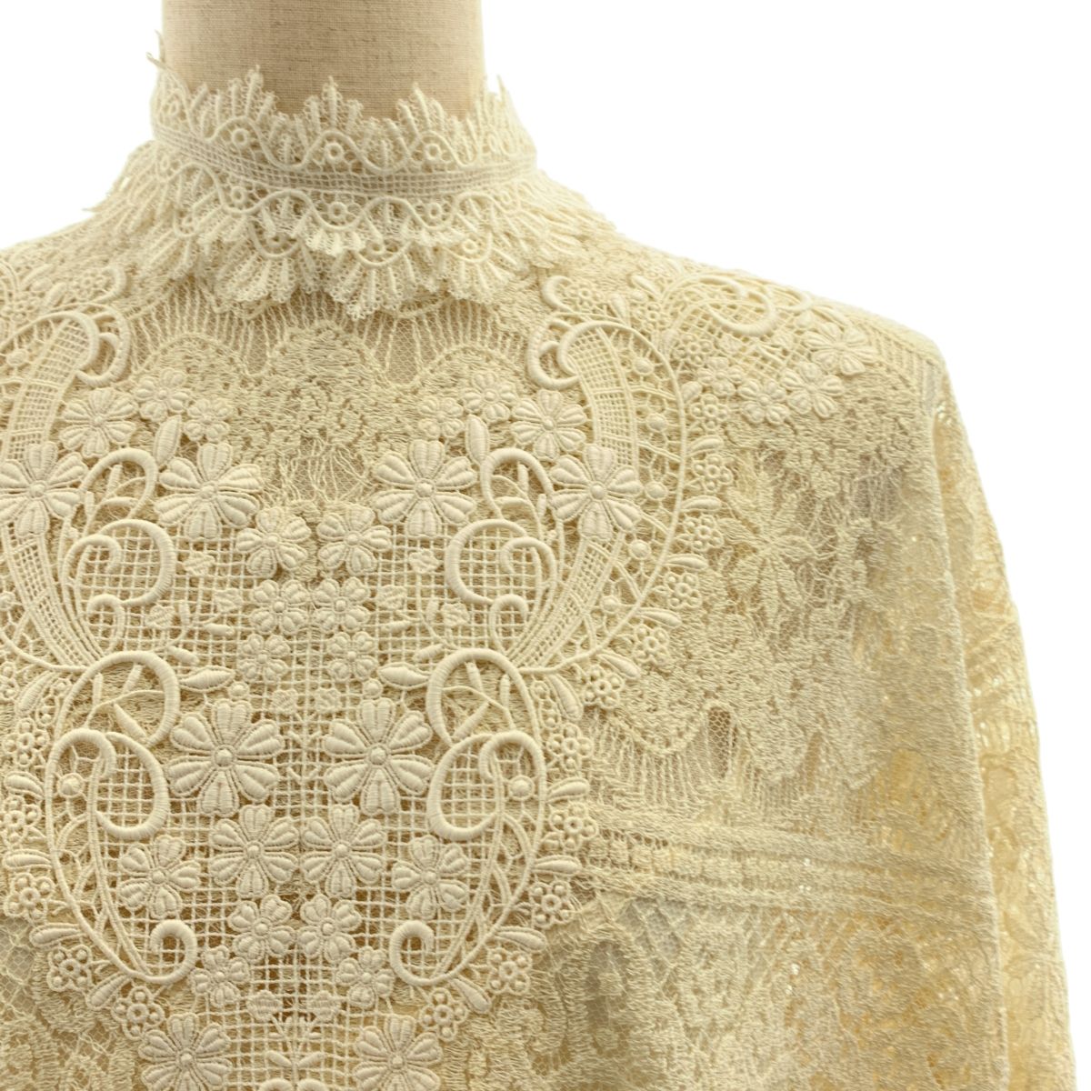 GUCCI グッチ レース ワンピース 中古・古着通販】GUCCI (グッチ) フラワーレースワンピース 長袖