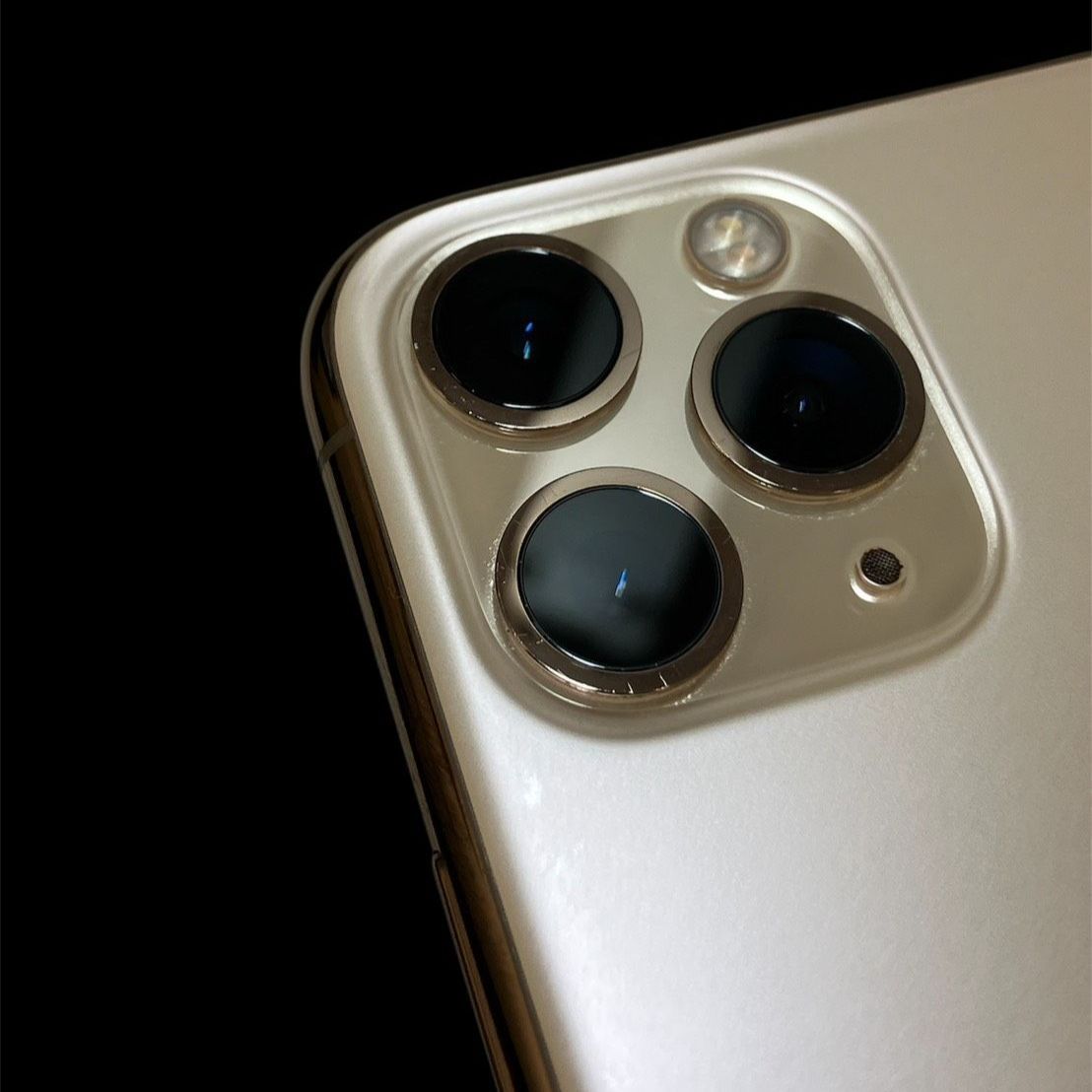 美品☆SIMフリー】iphone11 Pro 64GB GOLD アイフォーン プロ スマホ