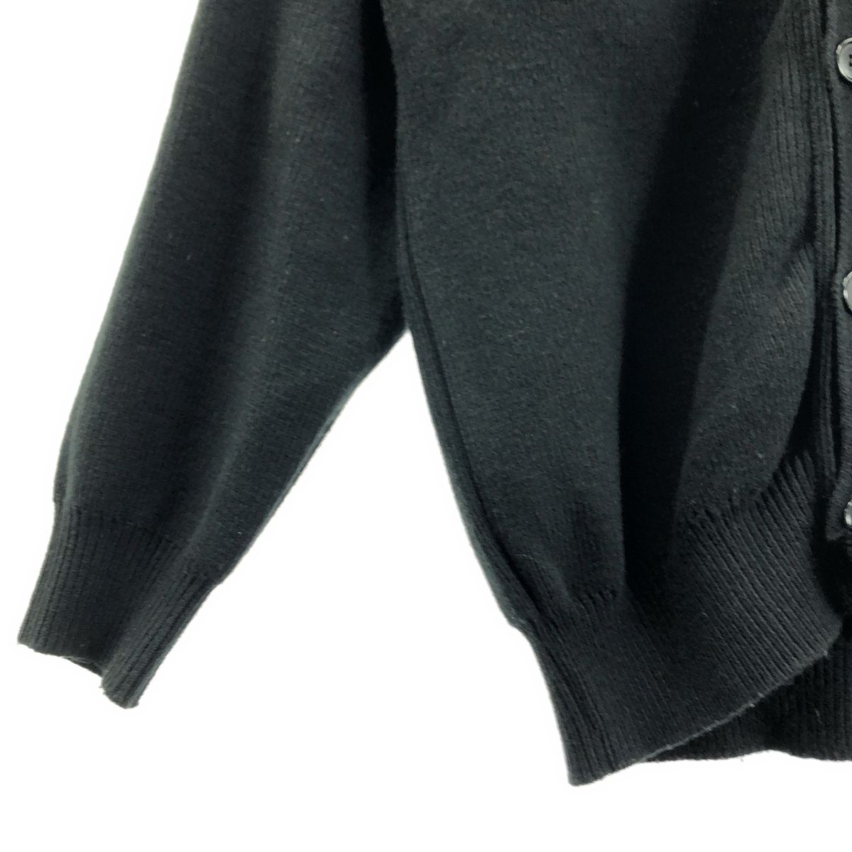 CDG by Comme des Garcons. / シーディージー コムデギャルソン | V