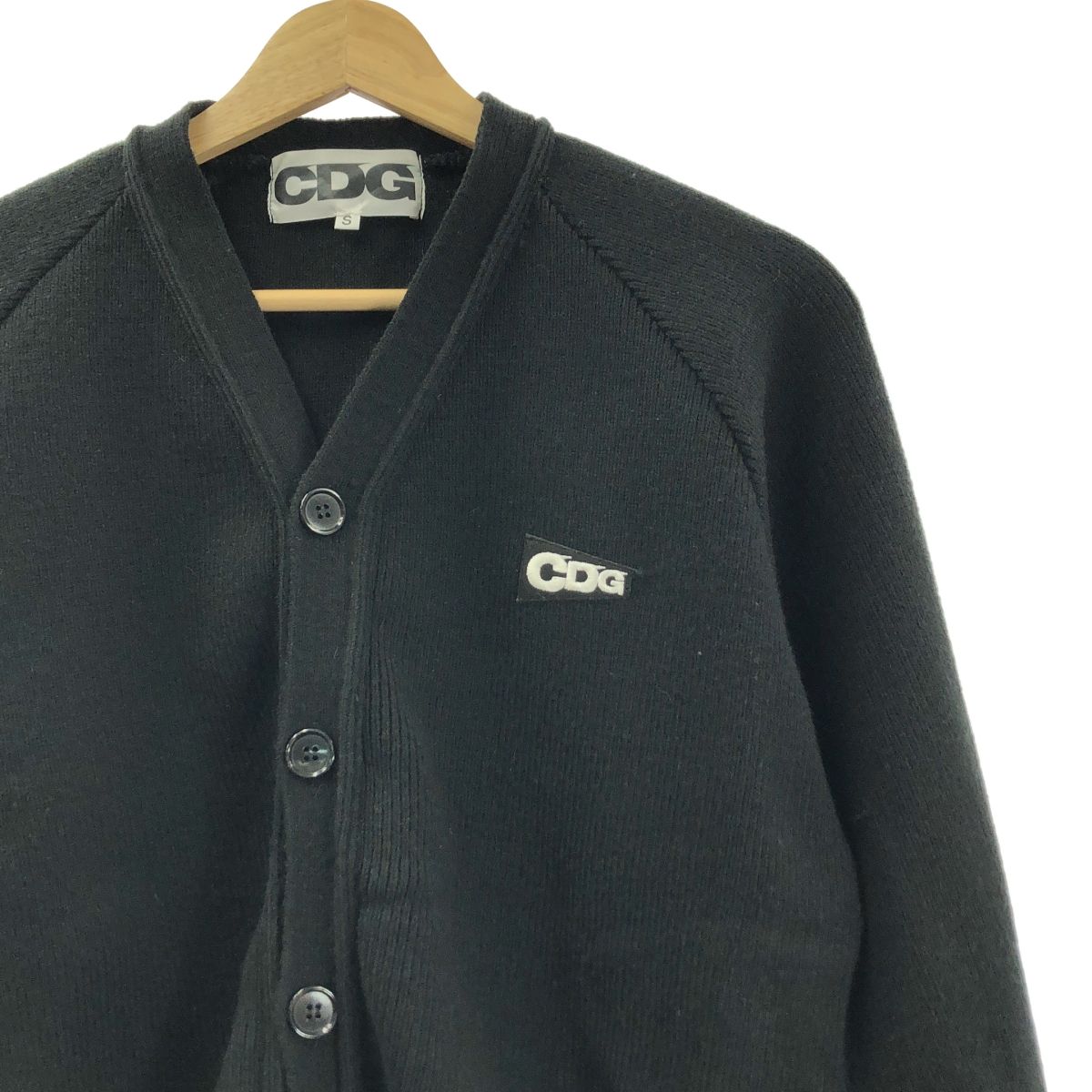CDG by Comme des Garcons. / シーディージー コムデギャルソン | V