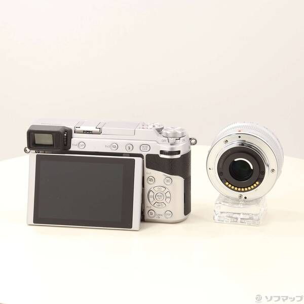 中古品〕 LUMIX DMC-GX7MK2L-S 単焦点ライカDGレンズキット [シルバー
