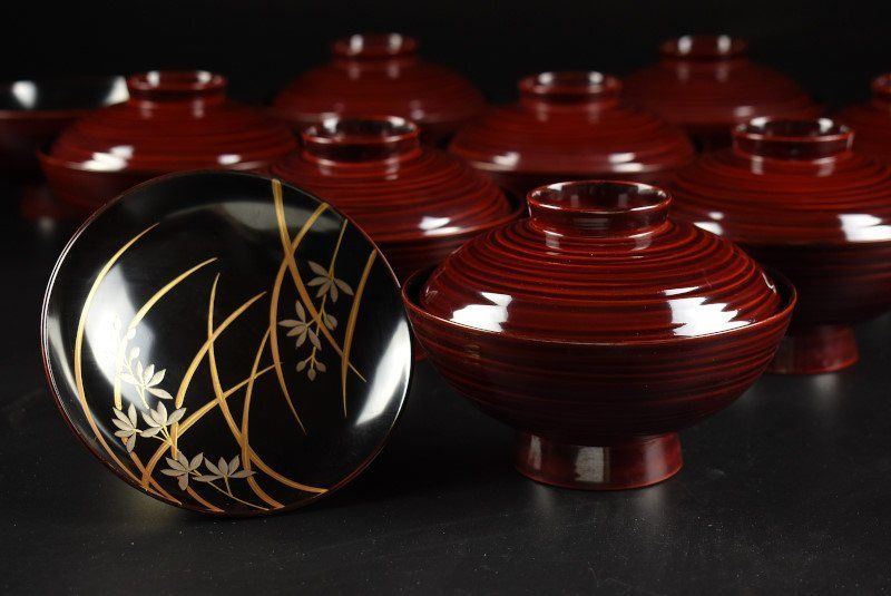 ほぼ未使用 懐石道具 增田錦製 天然木製 溜塗 花蒔絵 吸物椀 5客揃 内黒共箱 ほぼ未使用 懐石道具 增田錦製 天然木製 溜塗 花蒔絵 吸物椀 5客揃 内