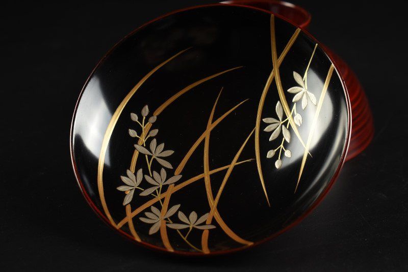 A762 木製輪島塗懐石道具黒塗鶴に紅葉蒔絵吸い物椀5客 茶