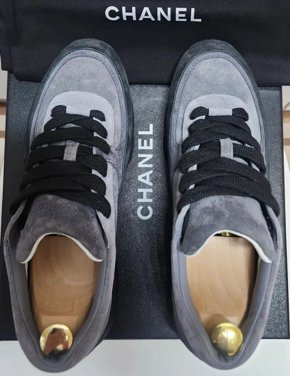 正規品 CHANEL シャネル スニーカー スウェード グレー/ブラック CC