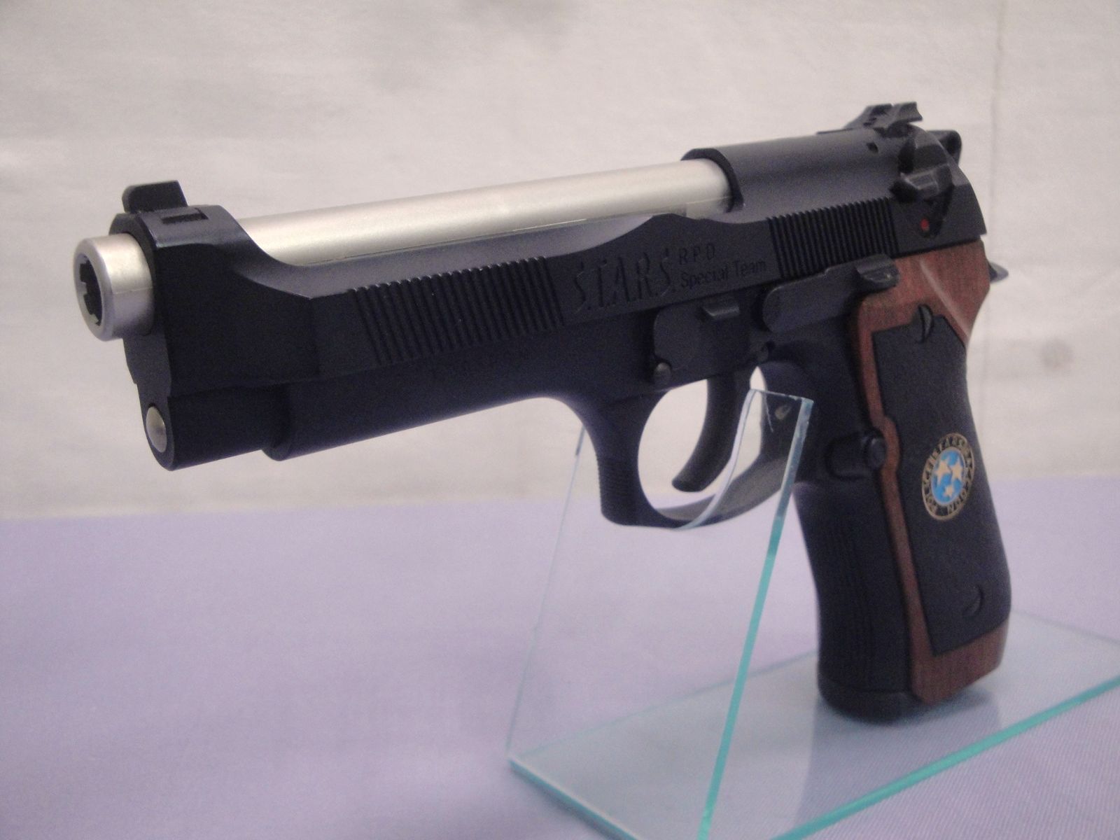 合法・動作確認済み】サムライ・エッジ M92F/S.T.A.R.S.カスタム〈ジル
