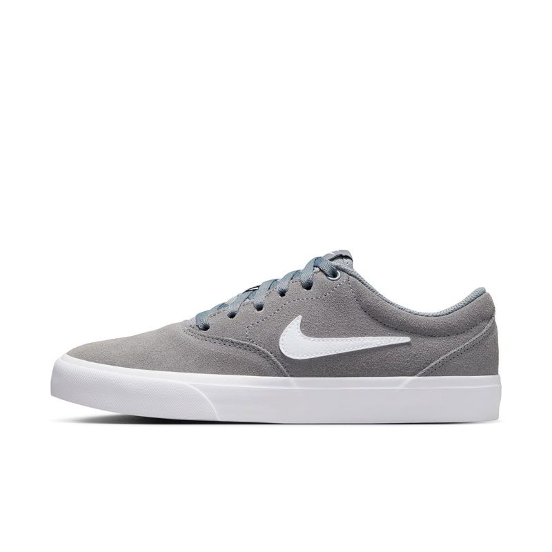 NIKE(ナイキ) ナイキ ウィメンズ チャージ スエード スポーツスタイル シューズ スポーツカジュアルシューズ IM4399004、27cm
