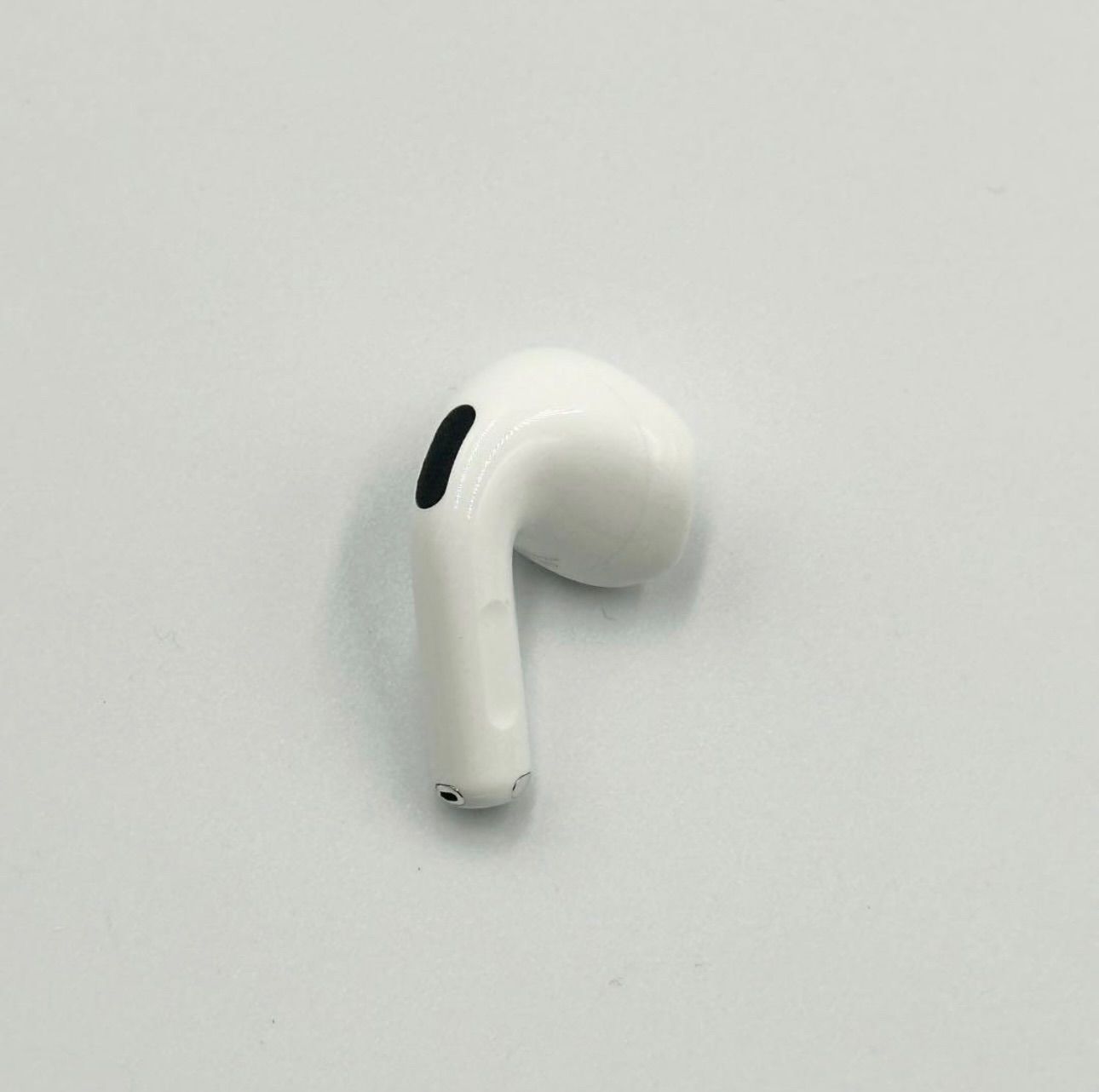 未使用に近い✨️】Apple アップル AirPods エアーポッツ 第4 世代 右