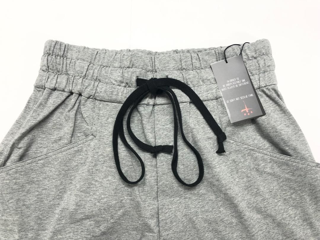 新品 未使用 CVTVLIST（カタリスト） サルエルパンツ 2 グレー - メルカリ