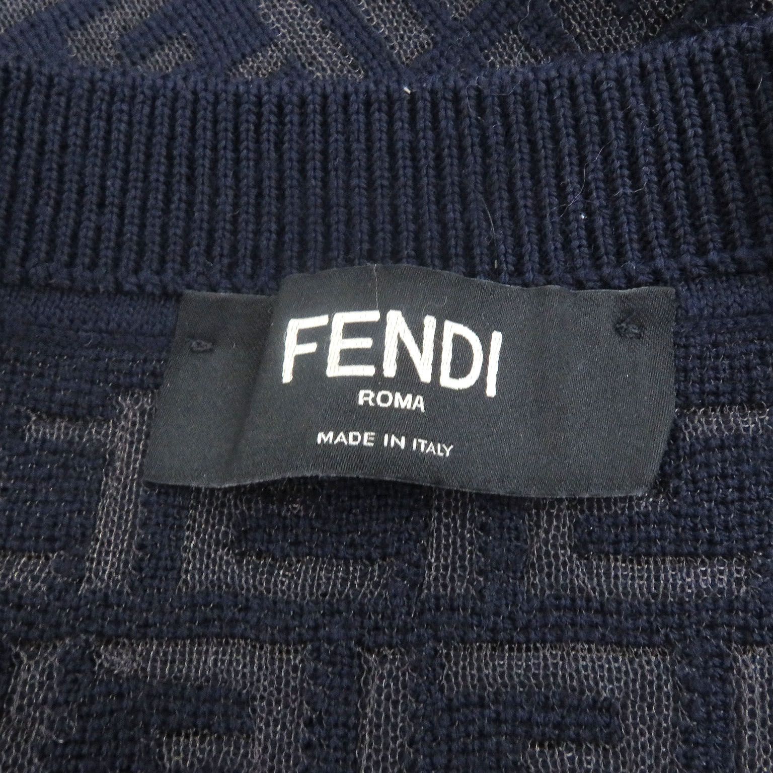 美品 希少 XLサイズ FENDI サマーニット ズッカ FFロゴ フリンジ 青 美品 希少 XLサイズ FENDI サマーニット ズッカ FFロゴ フリンジ 青