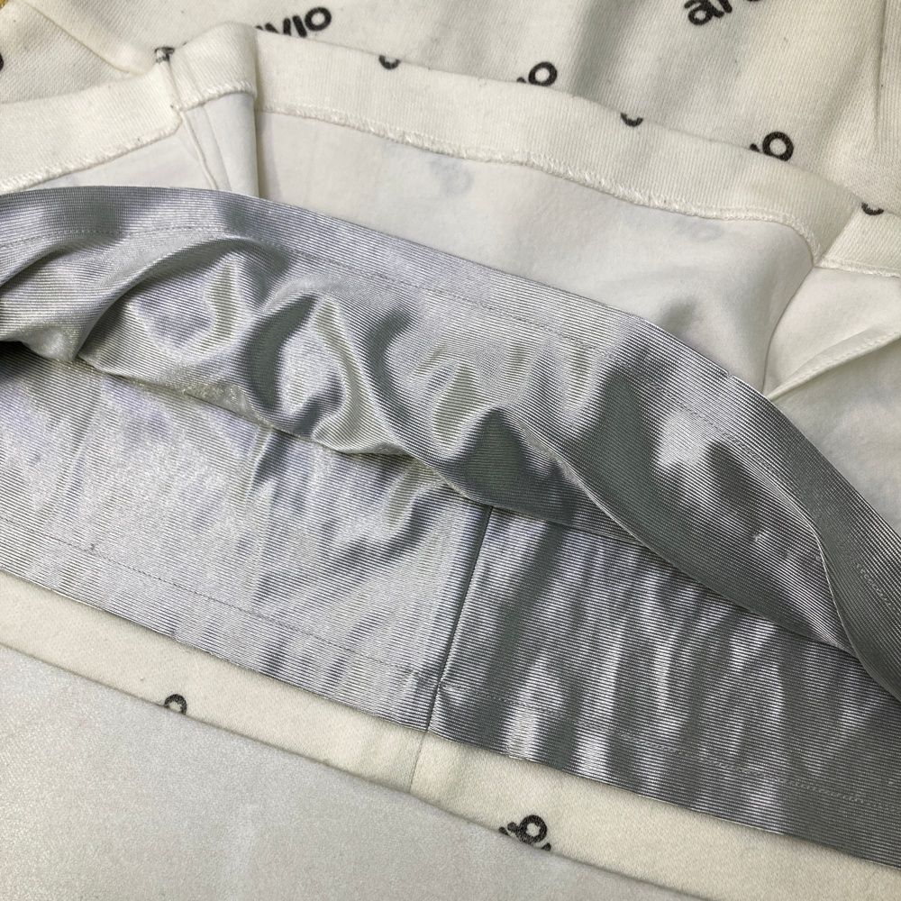 サイズ：38 ARCHIVIO アルチビオ 蓄熱プリーツスカート ウール混 ロゴ