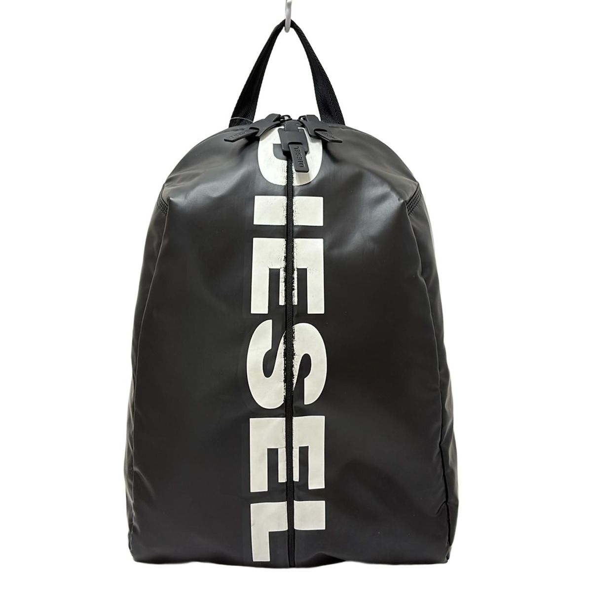 DIESEL(ディーゼル) リュックサック美品 - 黒×白 レザー 【公式通販】