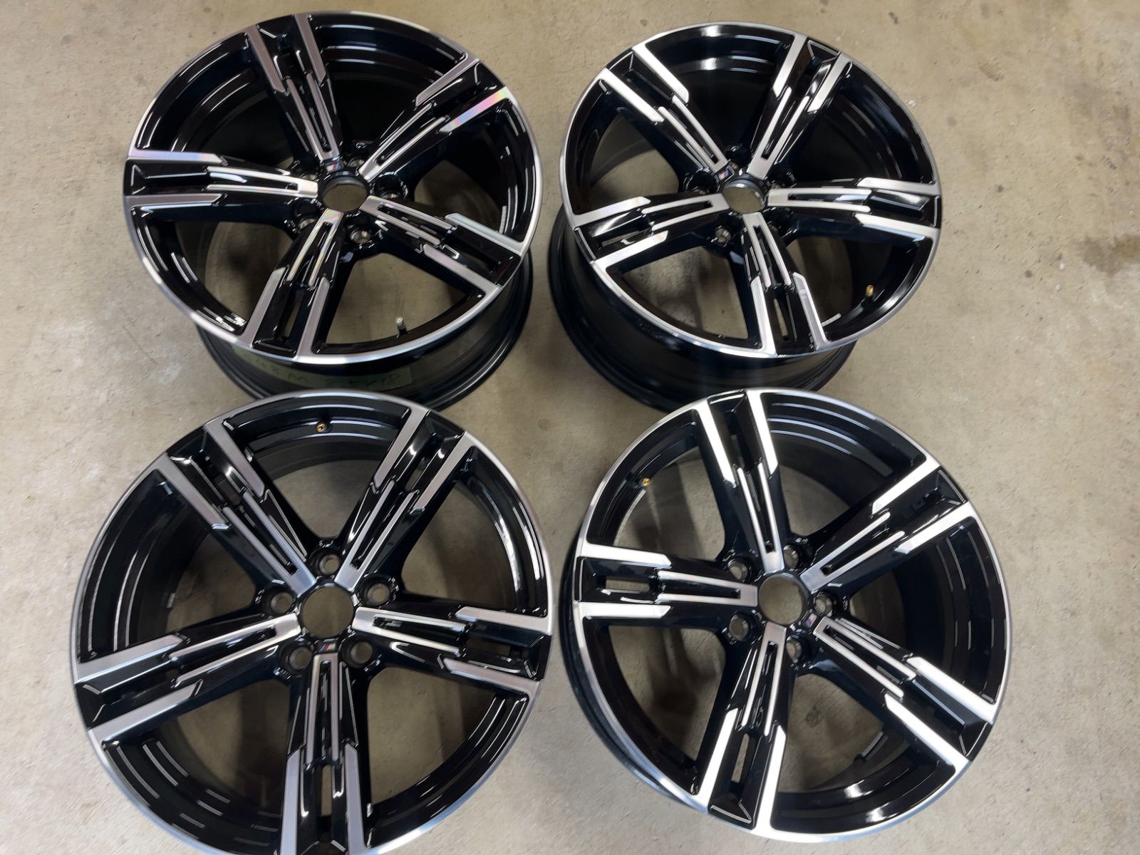 BMW純正品 3シリーズ G20/G21 4シリーズ G22/G23 スタイリング792M BS 