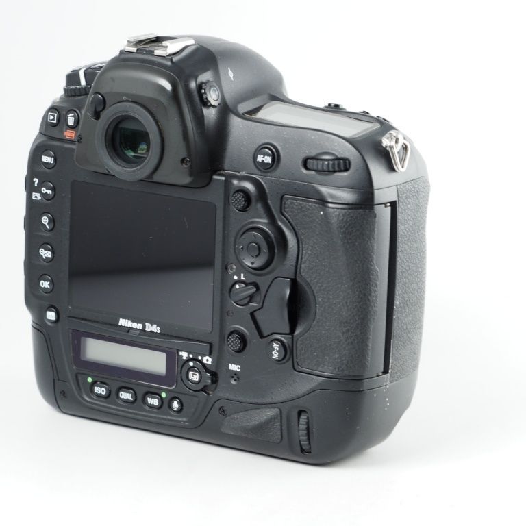 Nikon ニコン デジタル一眼レフカメラ D4S ボディ #13877 - メルカリ