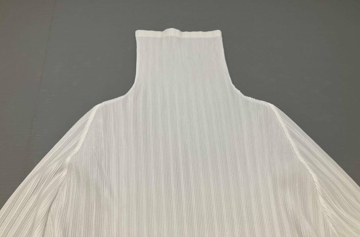☆ PLEATS PLEASE プリーツプリーズ イッセイミヤケ PP05FK113 長袖T 