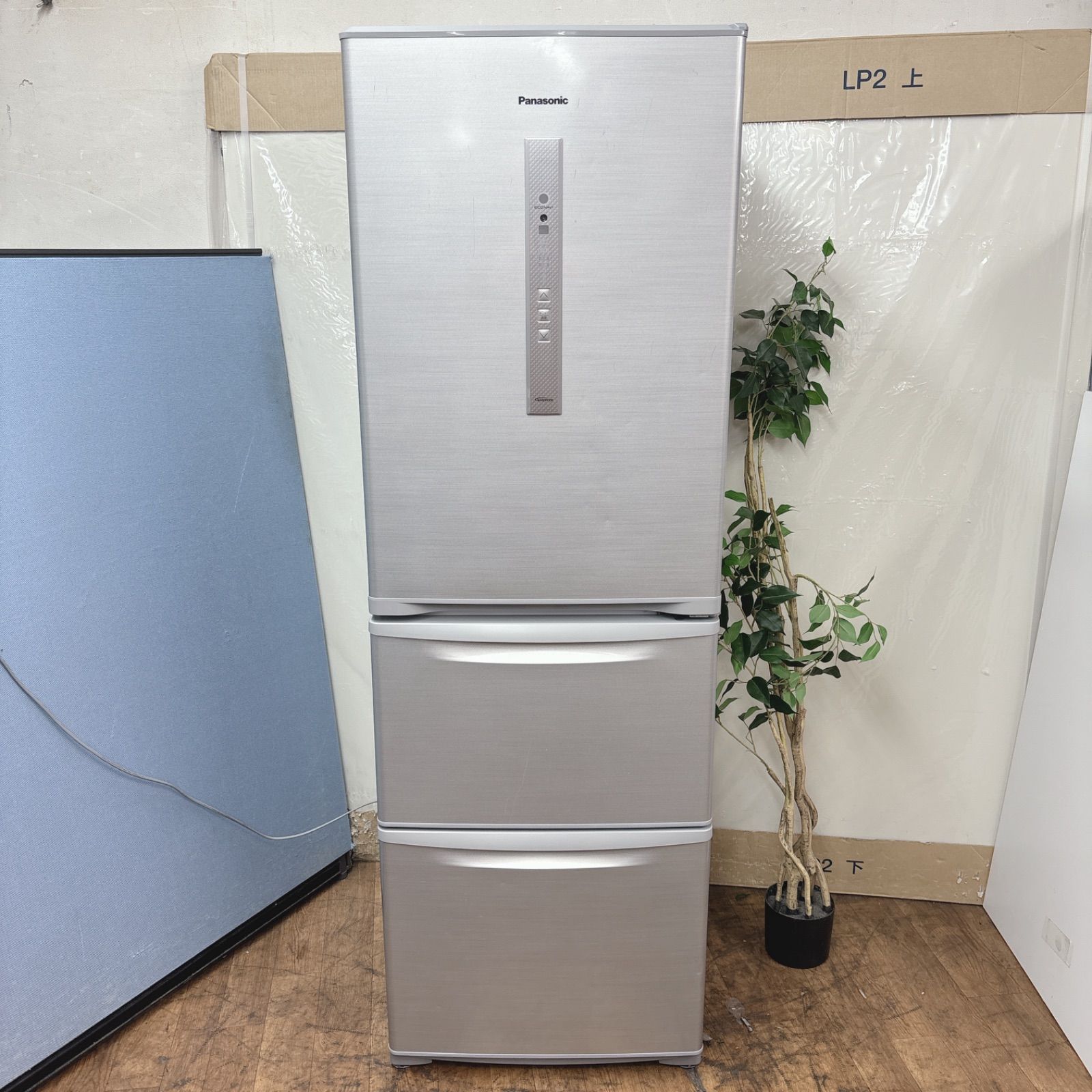 I553 🌈 名古屋市近郊配送設置無料！ Panasonic 冷蔵庫 (553L) ⭐ 動作