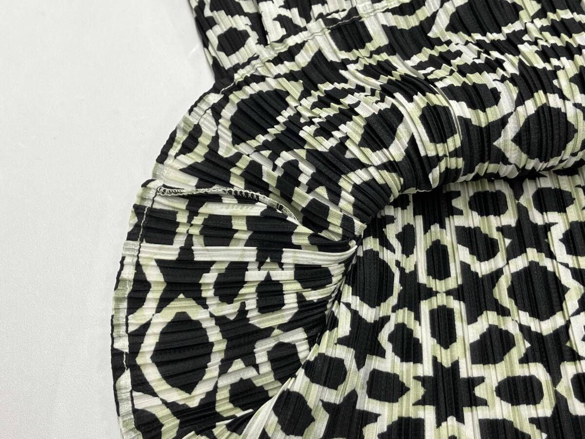 PLEATS PLEASE ISSEY MIYAKE 半袖カットソー プリーツプリーズ