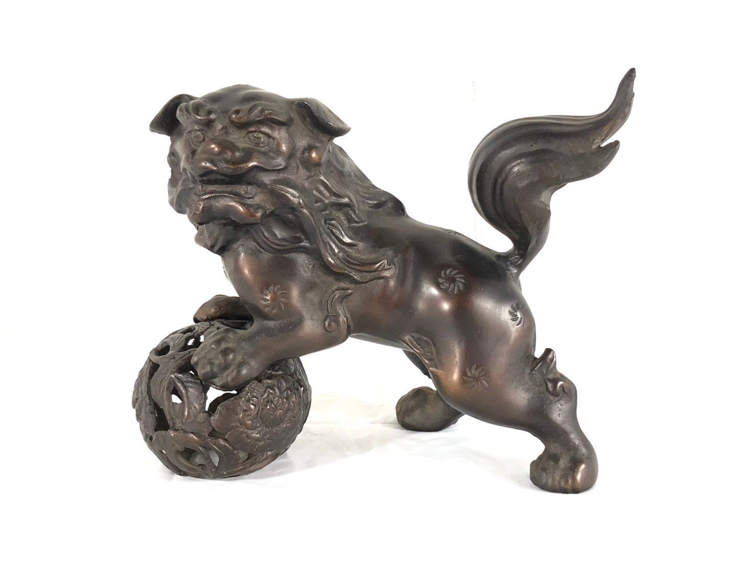 オブジェ】高岡銅器 魔を払い福を呼ぶ唐獅子『玉獅子 中』鉄製 彫像 し