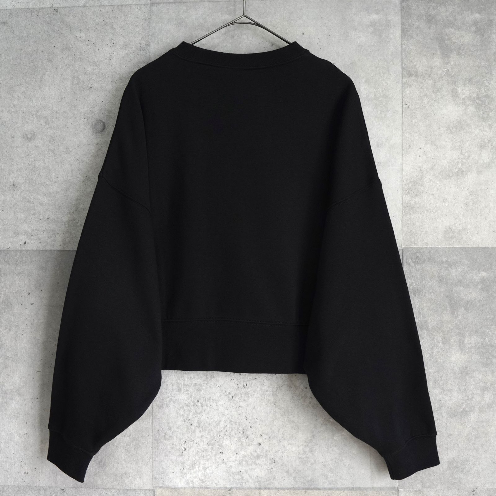 ナイキ センターロゴ ショート丈 スウェット レディース ブラック