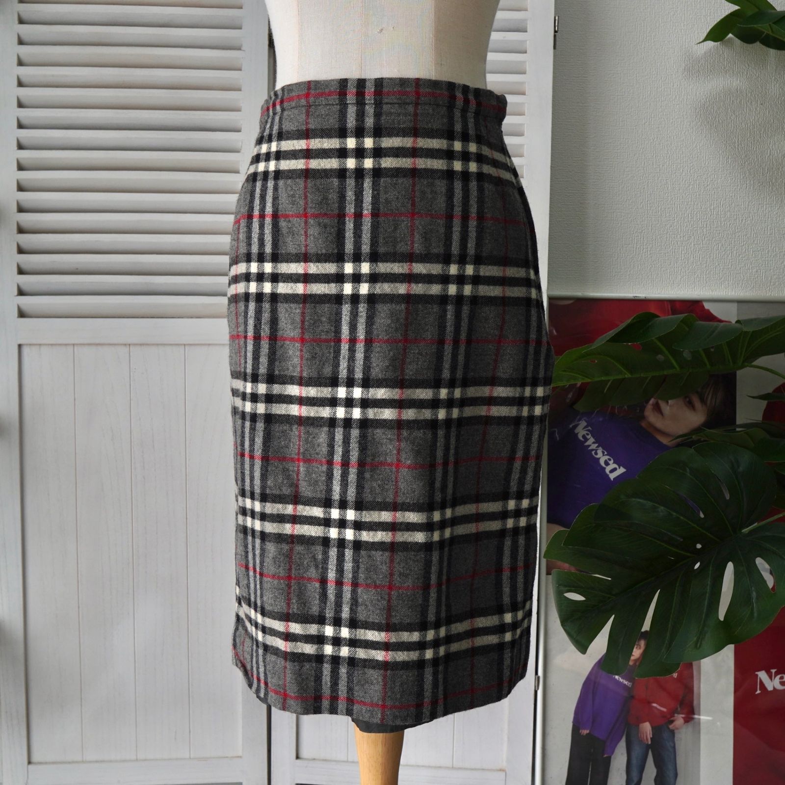 バーバリー ノバチェック ウール タイト スカート グレー