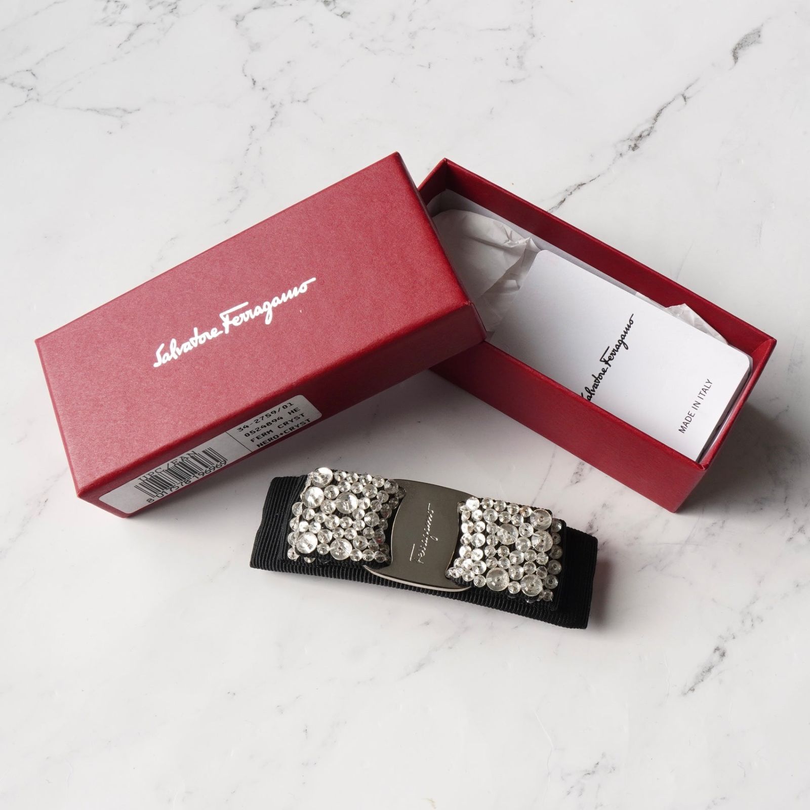 サルバトーレ フェラガモ ヴァラリボン ラインストーン ビジュー
