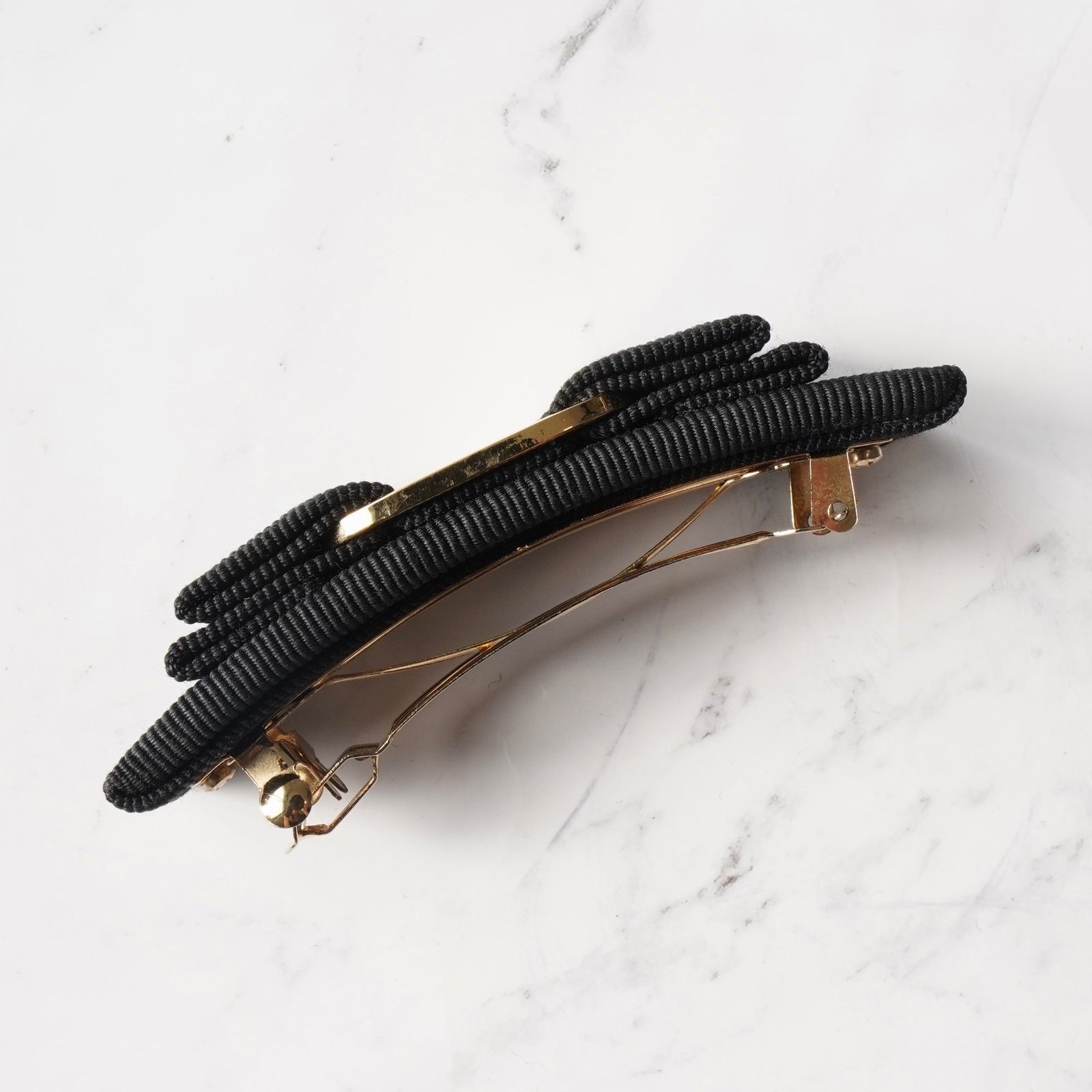 髪留め ブラック