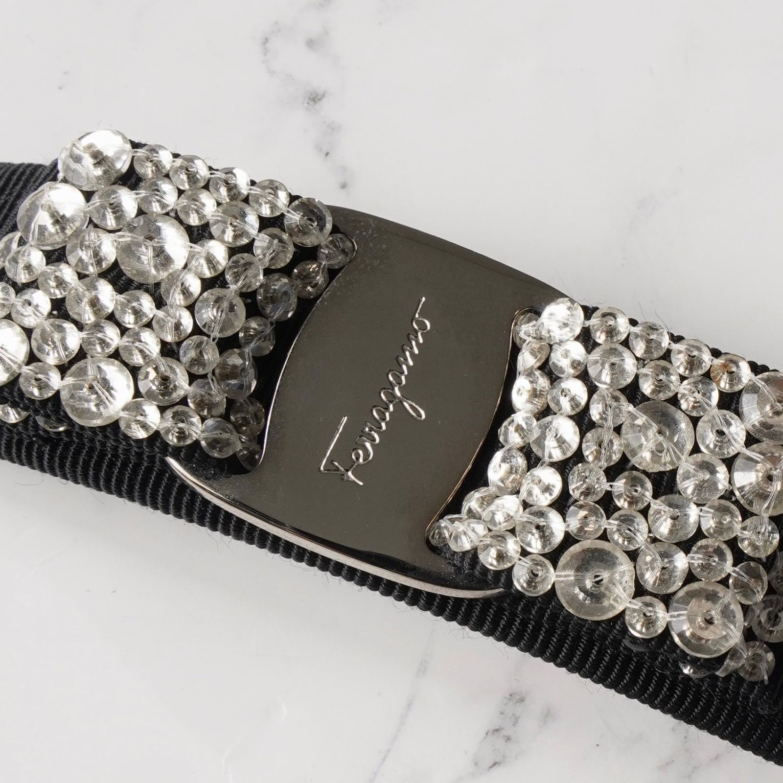 美品✨ サルヴァトーレフェラガモ ヘアバレッタ リボン ラインストーン付 サルバトーレ フェラガモ ヴァラリボン ラインストーン ビジュー