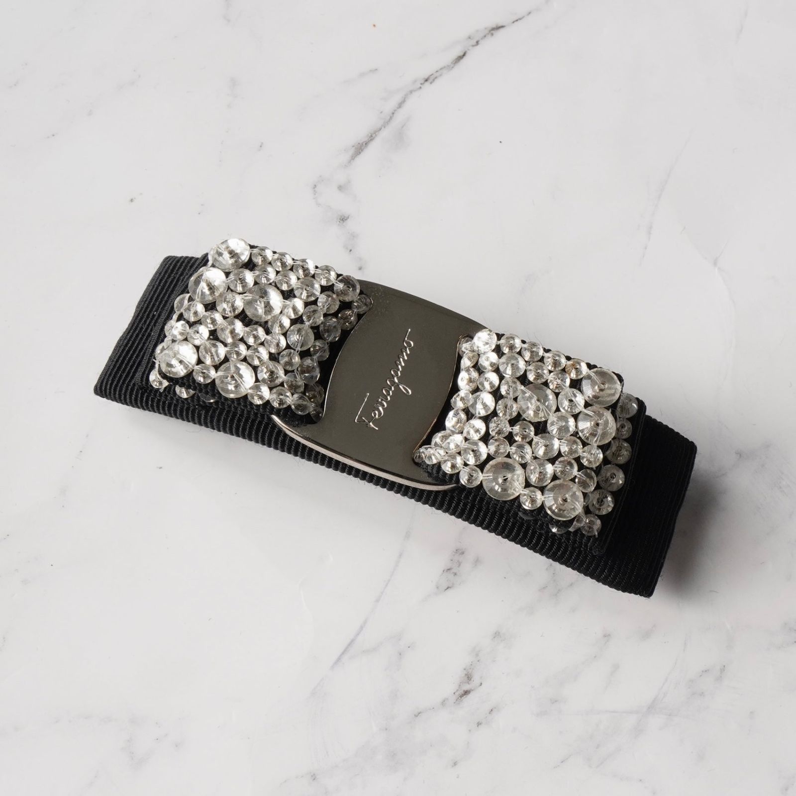 サルバトーレフェラガモ 美品 リボン ラインストーンカチューシャ　ブラック箱無し サルバトーレ フェラガモ ヴァラリボン ラインストーン ビジュー