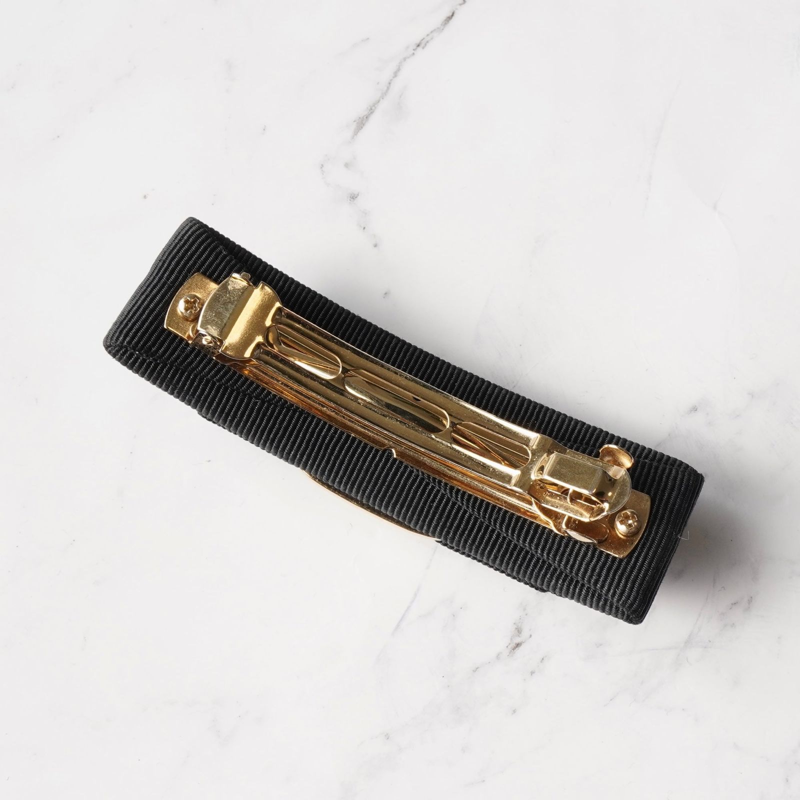  サルバトーレ フェラガモ ヴァラリボン キャンバス バレッタ 髪留め ブラック ゴールド き ヘアピン ヘアアクセサリー