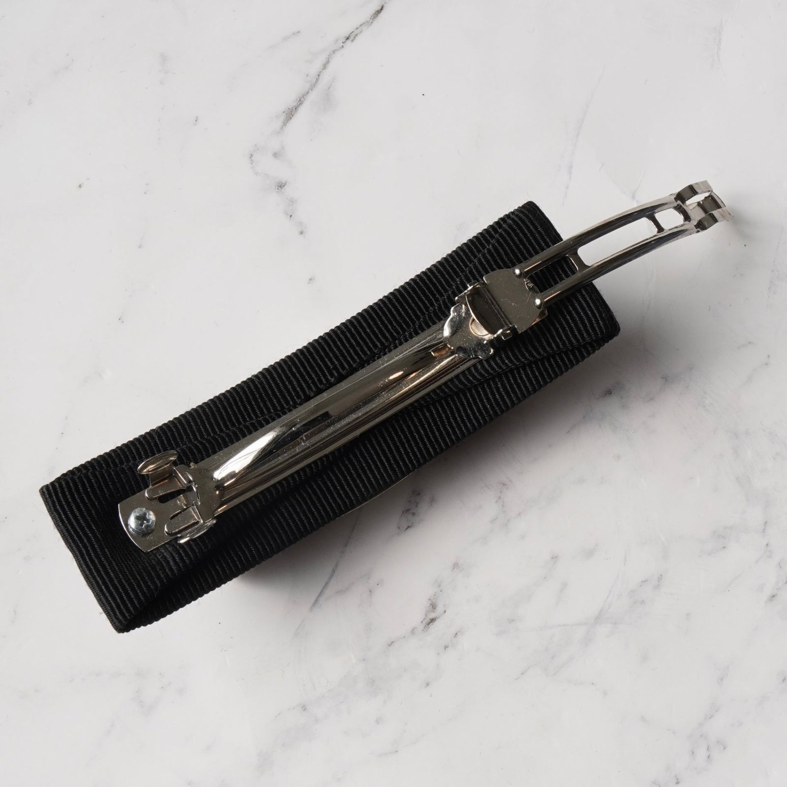 【美品】サルヴァトーレフェラガモ ヴァラリボン バレッタ ストーン ビジュー サルバトーレ フェラガモ ヴァラリボン ラインストーン ビジュー