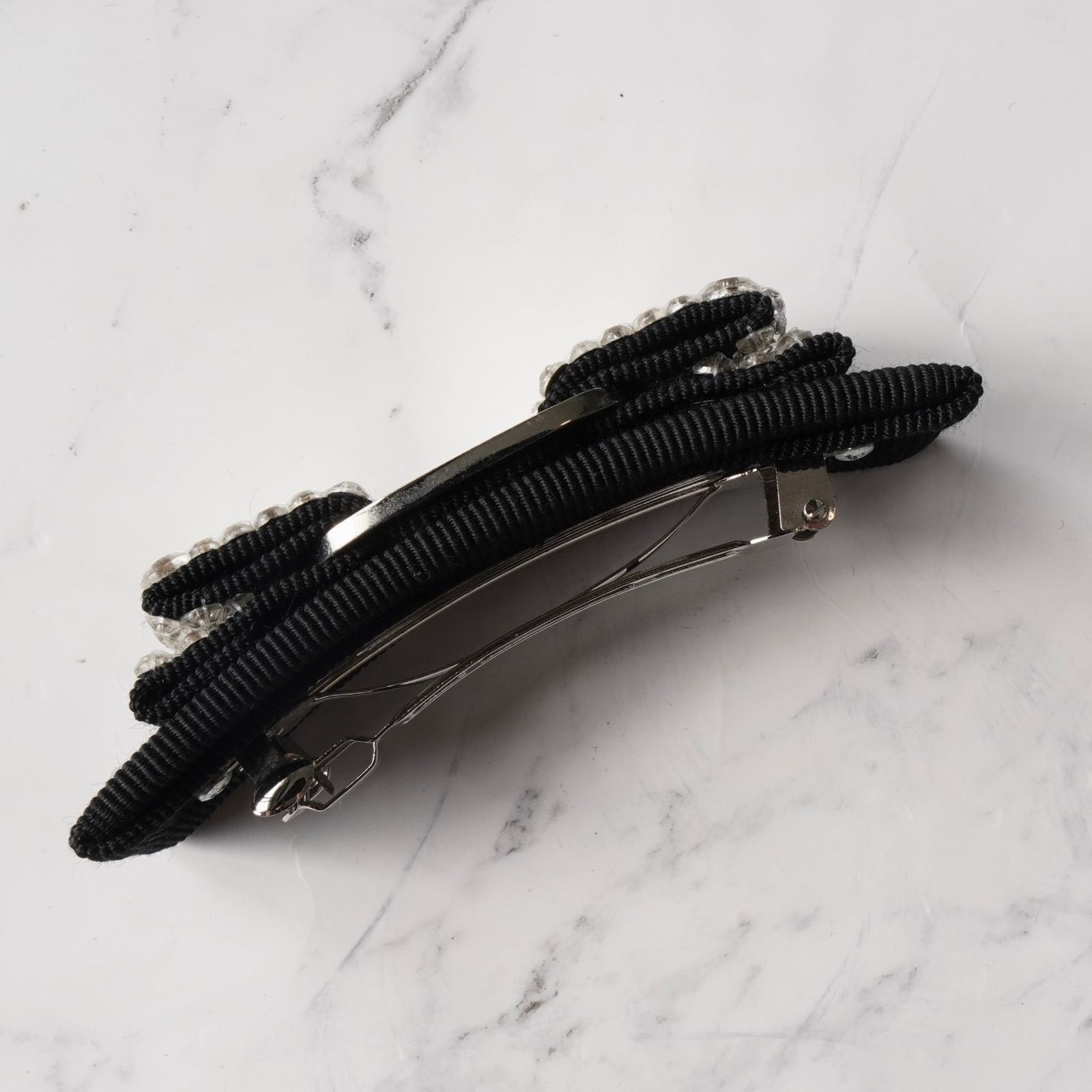 サルバトーレ フェラガモ ヴァラリボン ラインストーン ビジュー