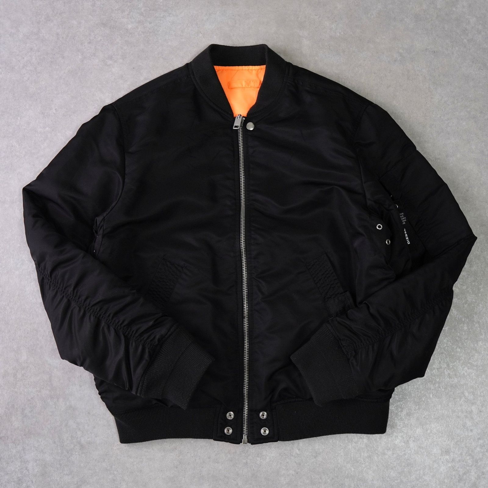 【正規品】DIESEL MA-1 ジャケット リバーシブル 黒 オレンジ M ディーゼル バックロゴ リバーシブル MA-1 メンズ ブラック / オレンジ
