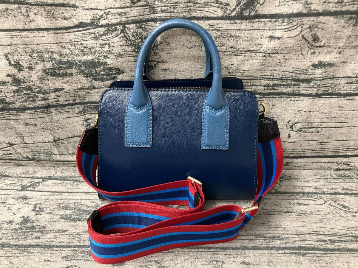 MARC JACOBS 2way ハンドバック ショルダーストラップ付き 2024 MARC JACOBS マークジェイコブス ハンドバッグ 2way ショルダー