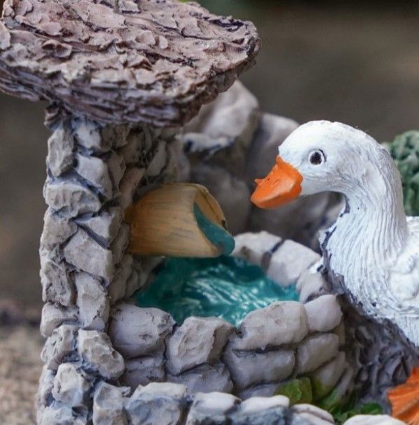 水を飲んでいるアヒル】置物 オブジェ ガーデンオーナメント あひる