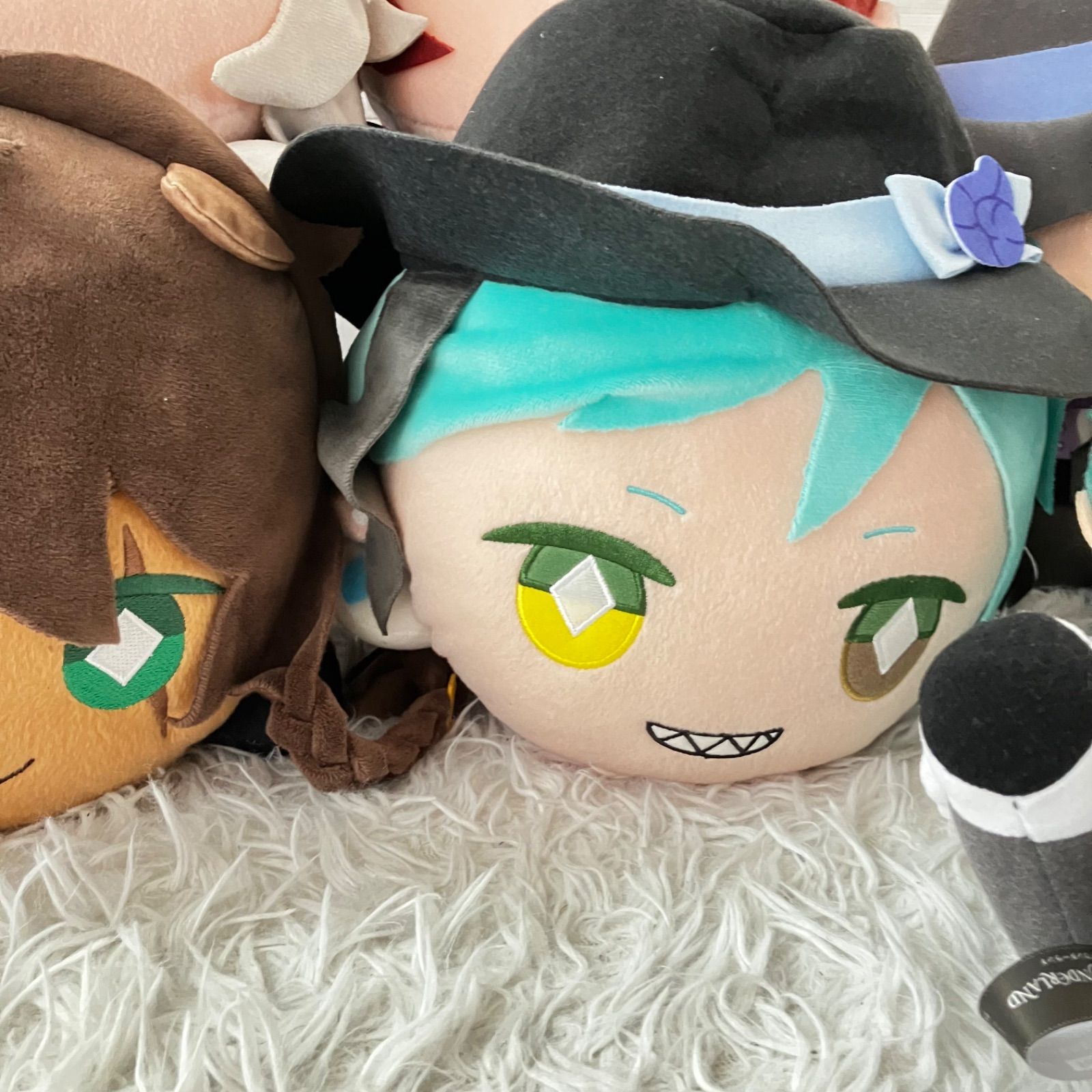 ツイステッドワンダーランド ツイステ 寝そべりぬいぐるみ ディズニー