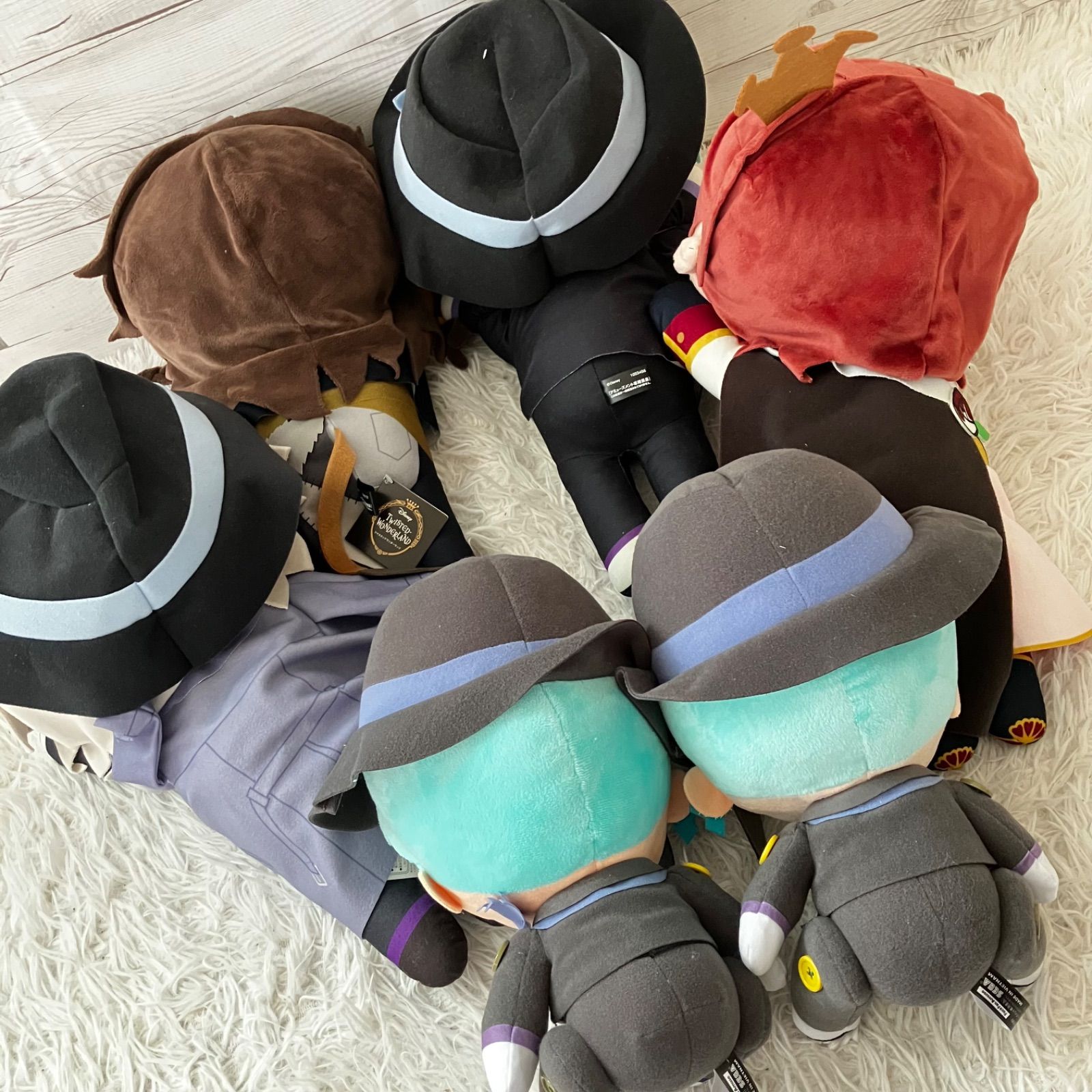 【本日限定セール】ツイステ寝そべりぬいぐるみセット アズール グリム 本日限定セール】ツイステ寝そべりぬいぐるみセット アズール グリム