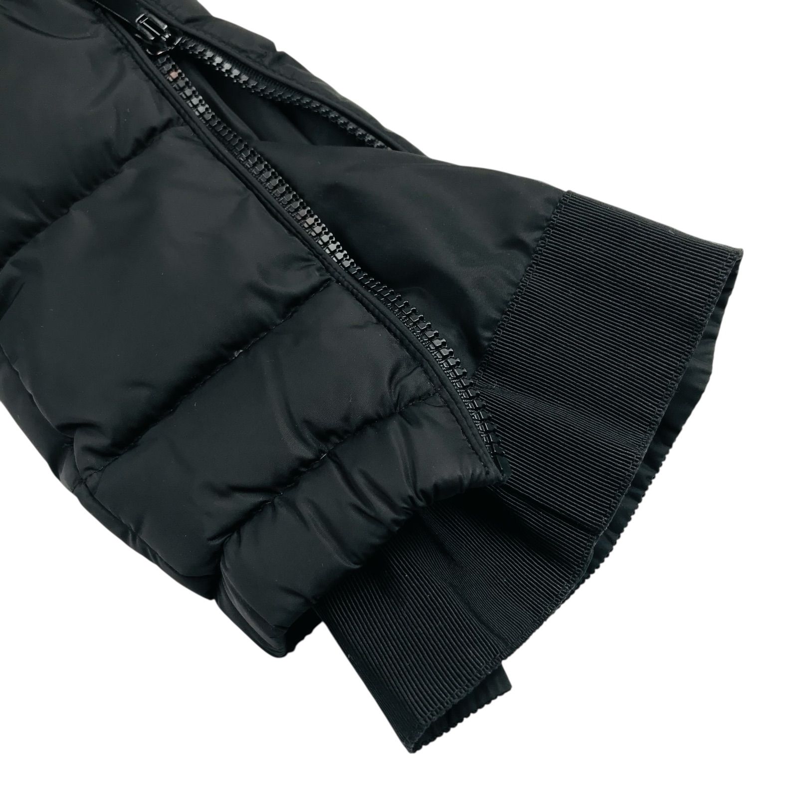 美品☆MONCLER・モンクレール BETULA レディース ブランドアイコン 