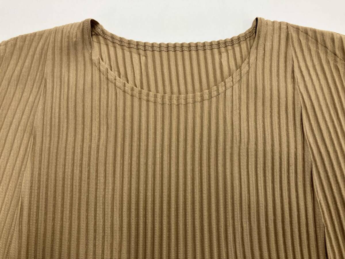 ISSEY 工場 MIYAKE HOMME PLISSE ノースリーブカットソー イッセイ