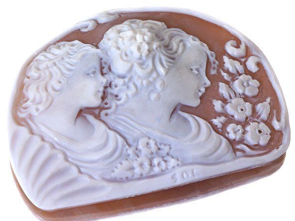 ジュエリー極】A・S作 美しい二人の貴婦人 シェルカメオルース 88.0mｍ×67.0ｍｍ a2813il【送料無料】 ジュエリー極】FWクライン作  美しい貴婦人と小鳥の彫刻 高級レッドストーンカメオルース 44.8ｍｍ×34.7ｍｍ w5952v【送料無料】 - メルカリ 【ジュエリー極】巨匠FWクレイン作 華やかな女性と小鳥の彫刻 高級ブルーストーンカメオルース 39.9ｍｍ×29.8ｍｍ w5143v【送料無料】