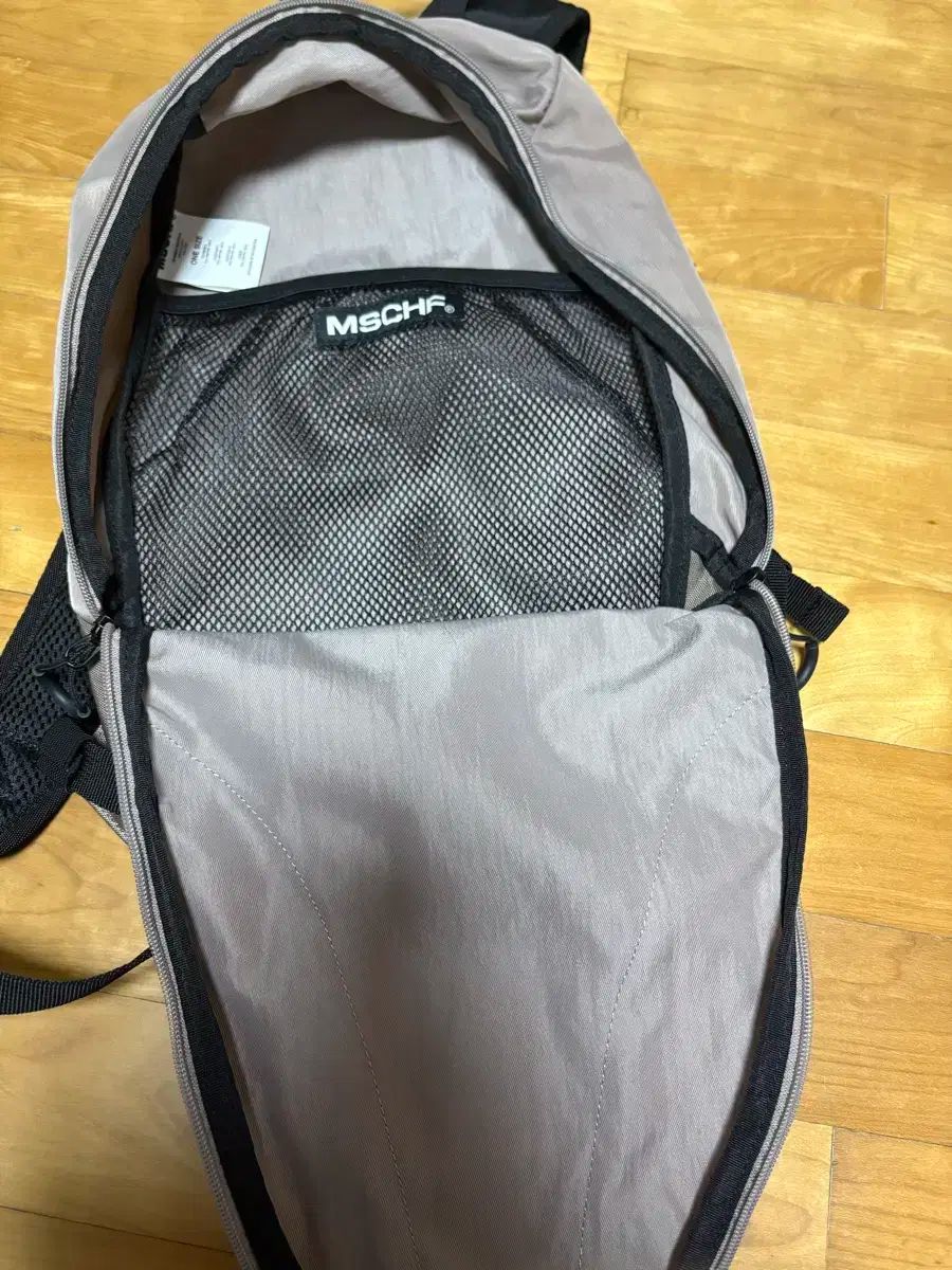 ミスチーフ RHOMBUS バックパック ピンク グレー MSCHF] RHOMBUS