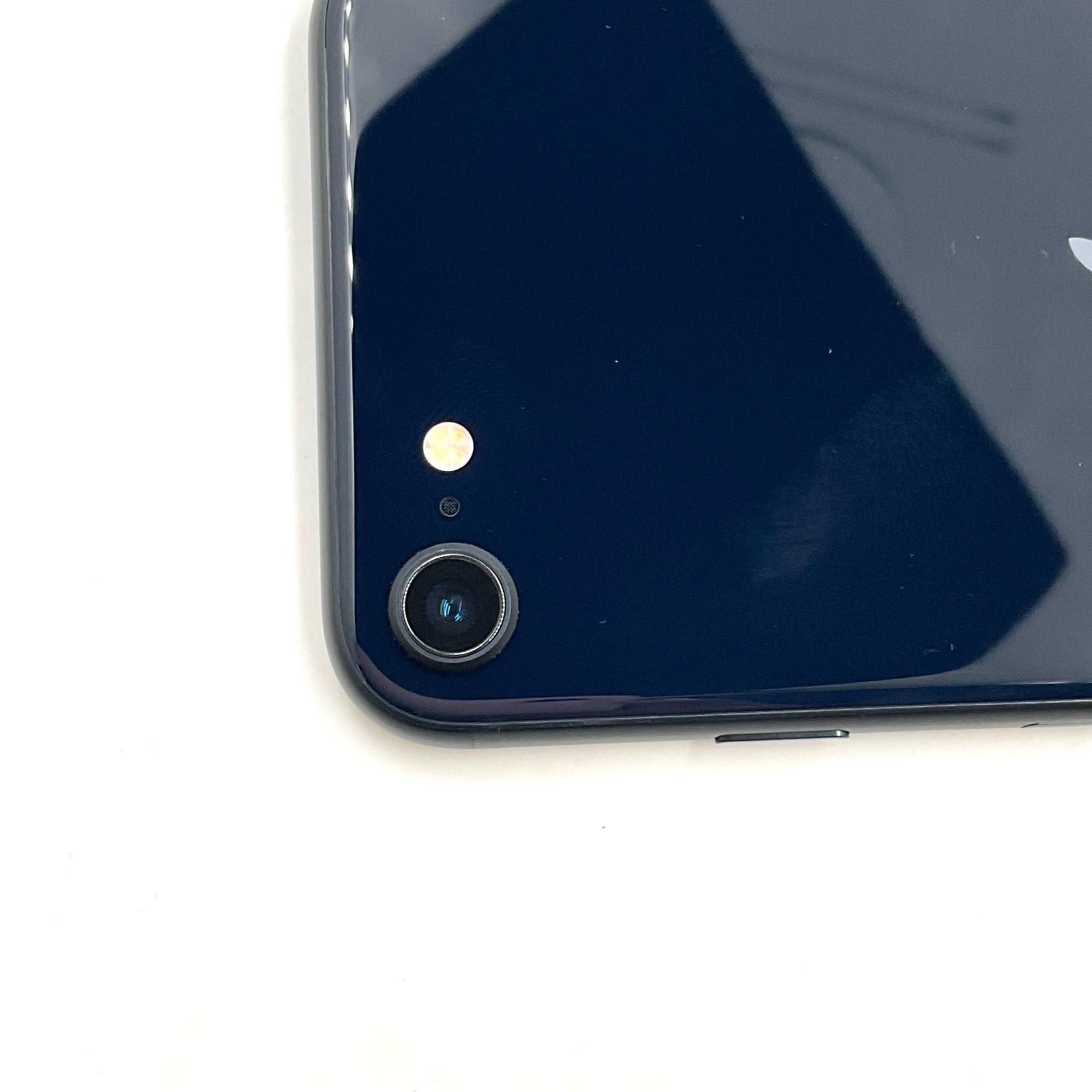 iPhone SE（第3世代） 64GB ミッドナイト docomo SIMフリー 美品 動作