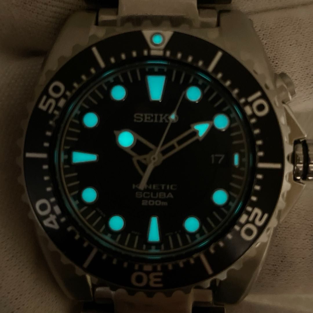 二次電池交換済】SEIKO KINETIC ダイバーズウォッチ 5M62-0BL0 黒文字
